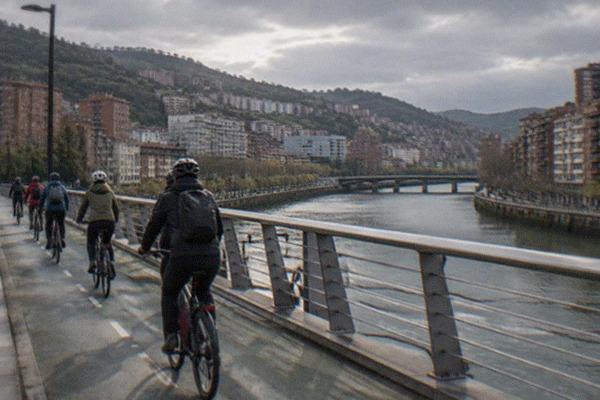 3-Hour E-Bike Highlights Tour, Bilbao
