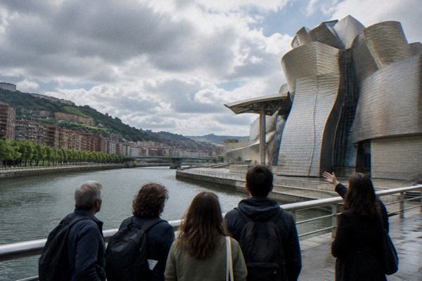 Guided Visit of the Exterior and Admission to the Guggenheim Museum