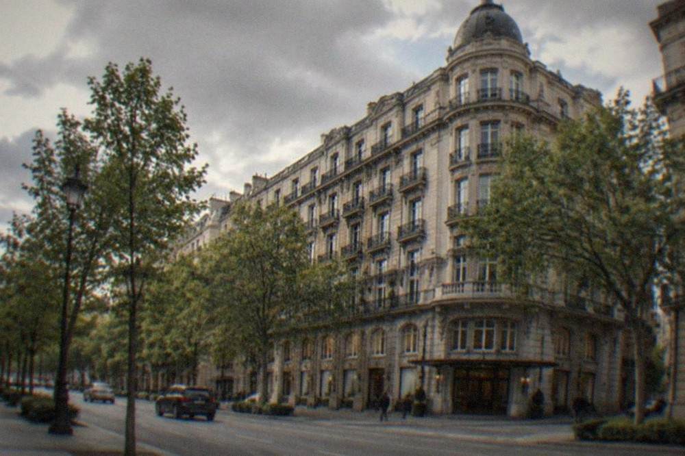 A grand hotel facade on the Gran Via in Bilbao's Ensanche district